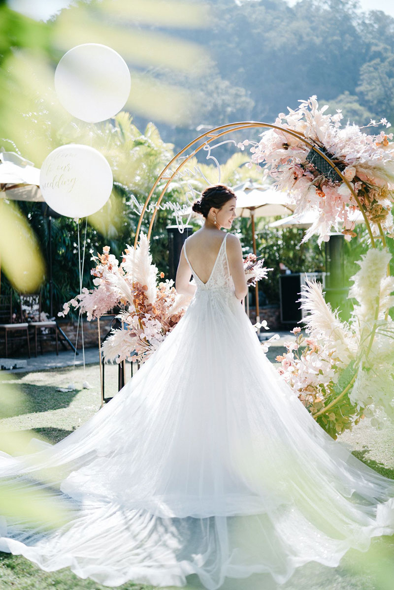 Simply Love Brides Blogs - 浪漫粉橙奶油色主題的沙田凱悅酒店草地婚禮