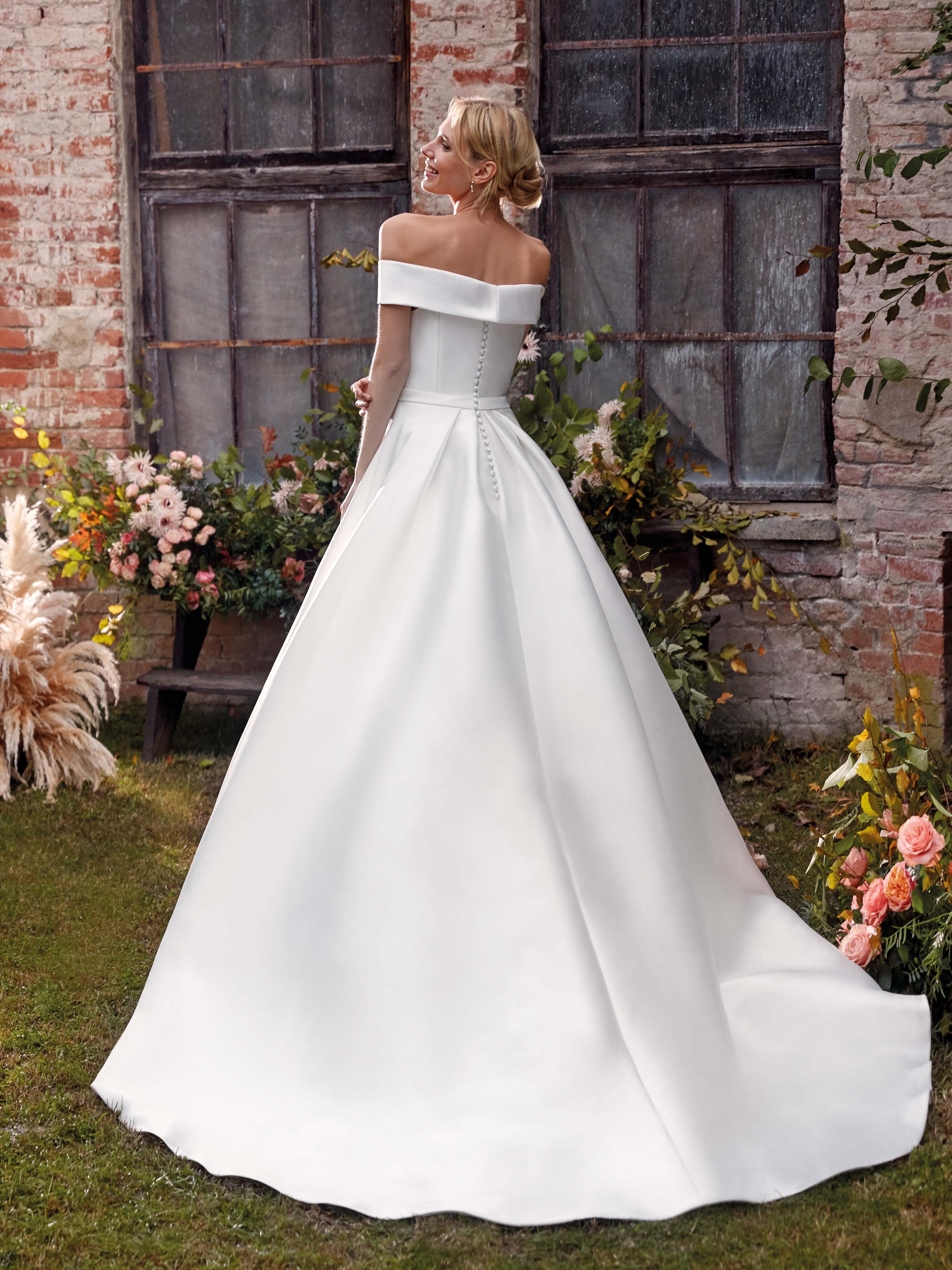 CO12141 - Nicole Milano