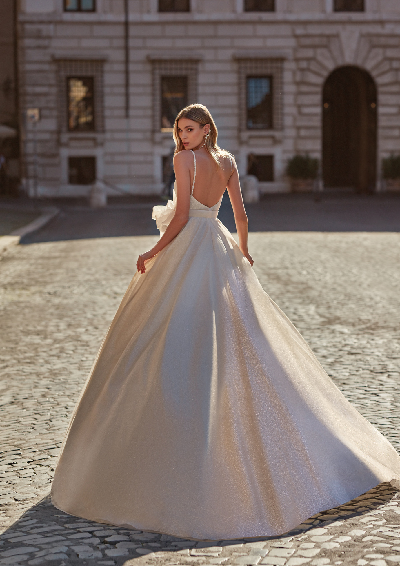 KEREN - Nicole Milano