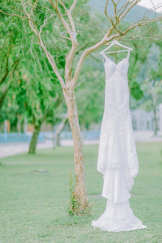 Real Simply Love bride